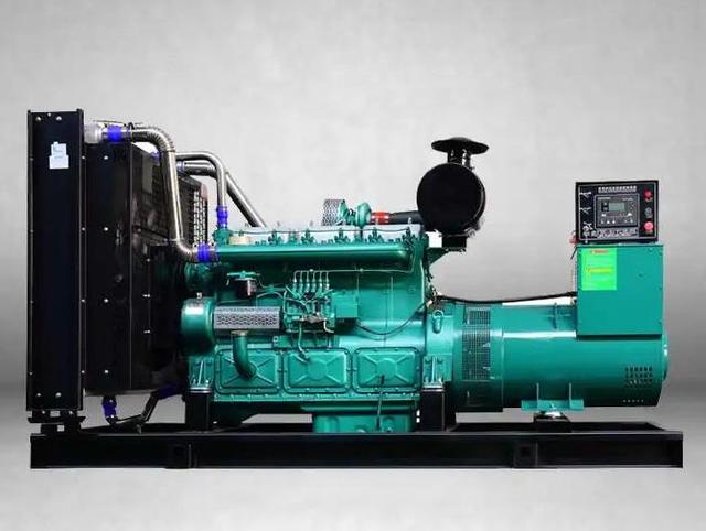 贵州发电机厂家：柴油发电机组应定期清洁油箱